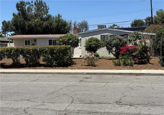 Homes for sale in Claremont, CA | 201 Bryn Mawr, Claremont, CA 91711 | MLS# CV26109089