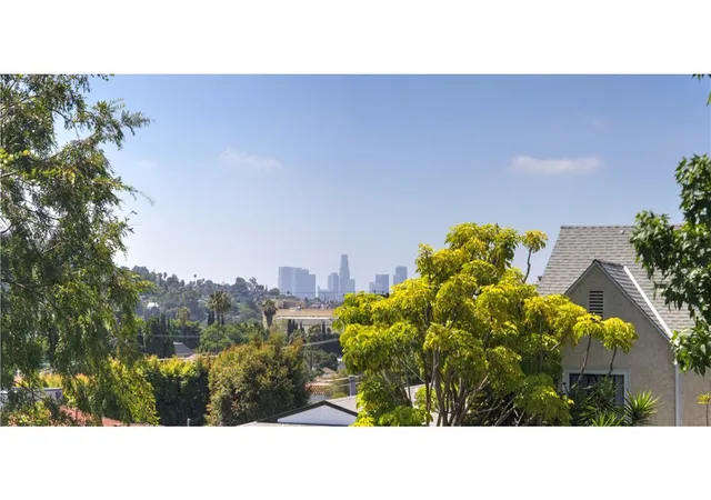 Photo 2 of Condo for sale at 4343 Finley Ave #27, Los Angeles, CA 90027 | MLS# OC26149192 | Listing updated on 2026-10-02