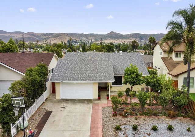 Homes for sale in Poway, CA | 14513 Mirando, Poway, CA 92064 | MLS# 260016661SD