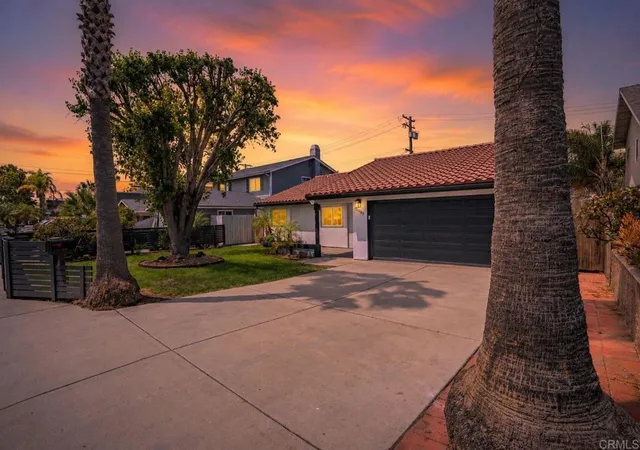 Photo 4 of Single family home for sale at 1250 Connecticut St, Imperial Beach, CA 91932 | MLS# PTP2605158 | Listing updated on 2026-10-05
