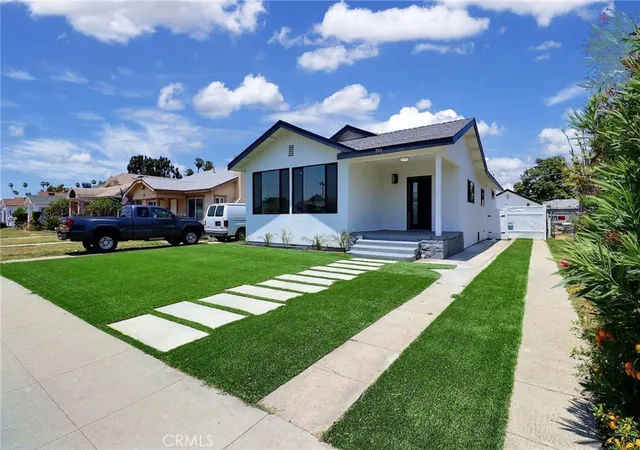 Photo 3 of Single family home for sale at 2015 W 42nd Place, Los Angeles, CA 90062 | MLS# IV26149300 | Listing updated on 2026-10-06