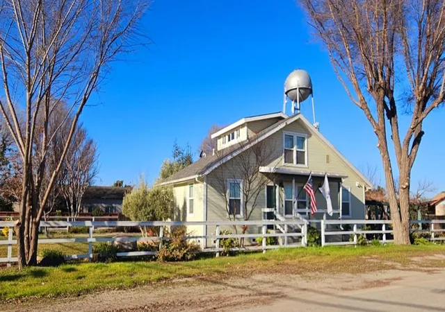 1st image of 62420 Railroad St, San Ardo, CA 93450 | MLS# ML82053583