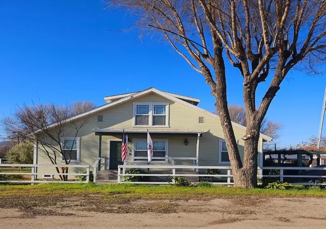 2nd image of 62420 Railroad St, San Ardo, CA 93450 | MLS# ML82053583