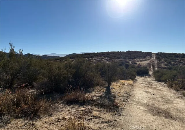 Photo 1 of Sale Pending at 0 Avenida Taxco, Hemet, CA 92544 | MLS# SW26149321 | Listing updated on 2026-10-27