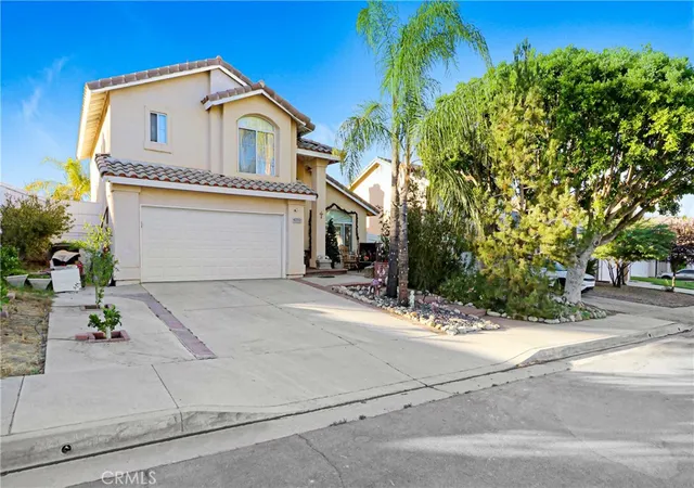 Photo 3 of Sale Pending at 26689 Dry Fls, Corona, CA 92883 | MLS# PW26149307 | Listing updated on 2026-10-06