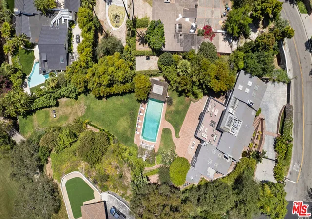 Photo 3 of Single family home for sale at 10981 Bellagio Rd, Los Angeles, CA 90077 | MLS# 26857655 | Listing updated on 2026-09-22