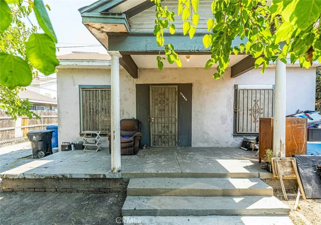 Photo 1 of Single family home for sale at 11422 Willowbrook, Los Angeles, CA 90059 | MLS# PW26149398 | Listing updated on 2026-10-02