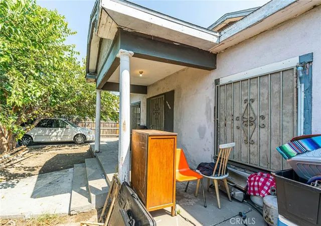 Photo 3 of Single family home for sale at 11422 Willowbrook, Los Angeles, CA 90059 | MLS# PW26149398 | Listing updated on 2026-10-02