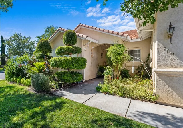 Homes for sale in Los Banos, CA | 766 Willmott Ave, Los Banos, CA 93635 | MLS# MC26149408