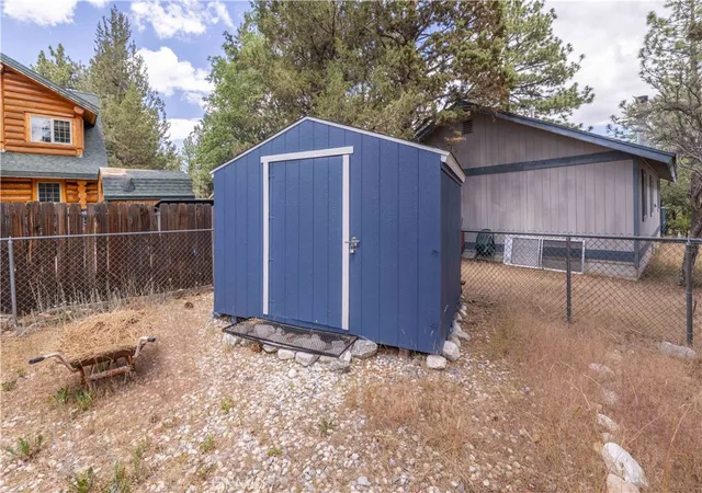 Photo 29 of Single family home for sale at 593 Wabash, Sugarloaf, CA 92386 | MLS# IG26149411 | Listing updated on 2026-07-10
