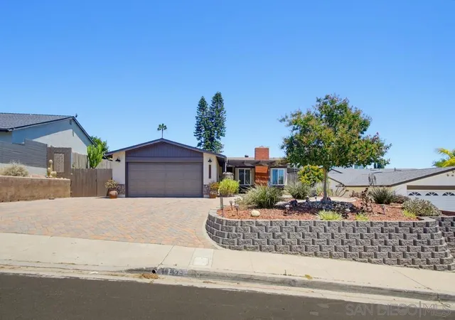 Photo 3 of Single family home for sale at 12979 Calle De Las Rosas, San Diego, CA 92129 | MLS# 260016695SD | Listing updated on 2026-10-05