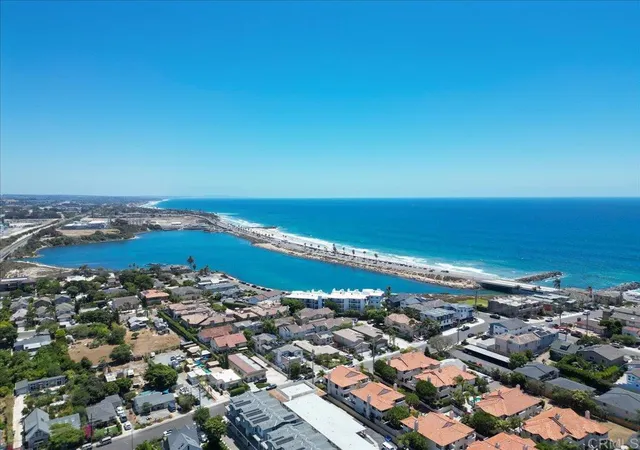 5th image of 261 Chinquapin Ave, Carlsbad, CA 92008 | MLS# NDP2606539