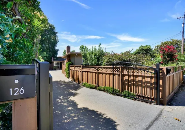 Homes for sale in Redwood City, CA | 124 Oakwood Dr, Redwood City, CA 94061 | MLS# ML82053620
