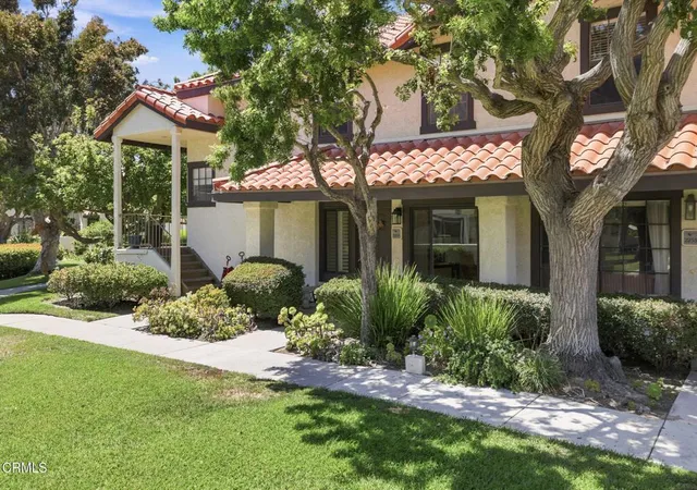 Photo 3 of Condo for sale at 2253 Martinique Ln, Oxnard, CA 93035 | MLS# V1-37488 | Listing updated on 2026-09-30