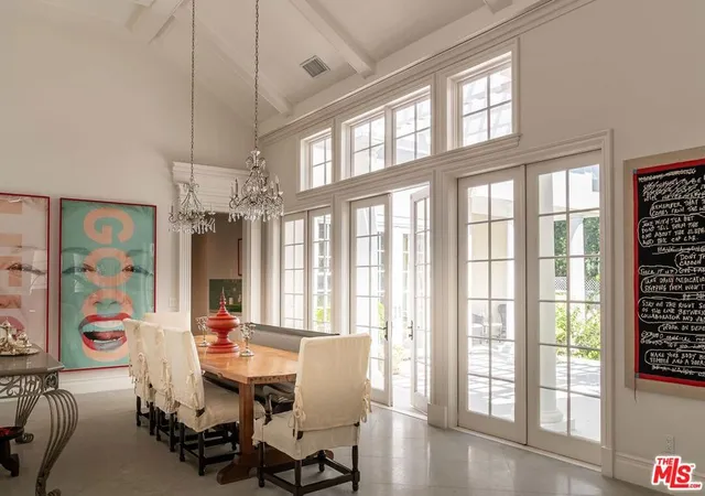 Photo 4 of Single family home for sale at 17417 Rancho St, Encino, CA 91316 | MLS# 26853741 | Listing updated on 2026-10-06