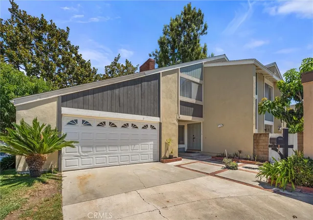 Photo 3 of Single family home for sale at 12 Tortoise Shell, Irvine, CA 92604 | MLS# PW26149079 | Listing updated on 2026-10-09
