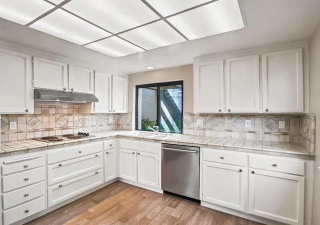 5th image of 8493 Grenache Ct, San Jose, CA 95135 | MLS# ML82053150