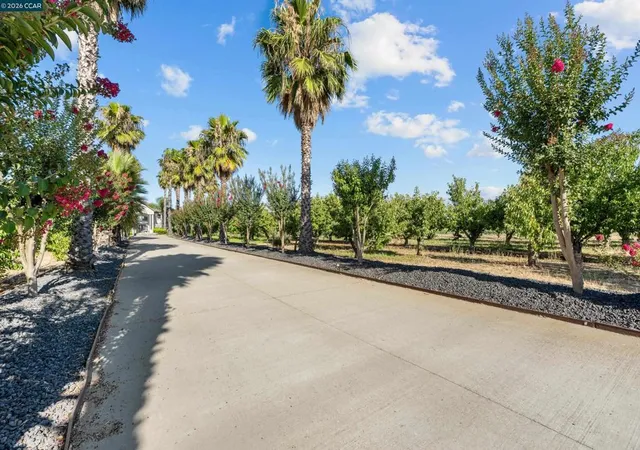 Photo 3 of Mansion for sale at 12732 N West Ln, Lodi, CA 95240 | MLS# 41141022 | Listing updated on 2026-10-01