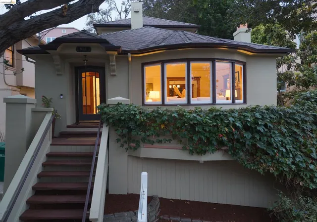 Homes for sale in Oakland, CA | 538 Weldon Ave, Oakland, CA 94610 | MLS# 41141019