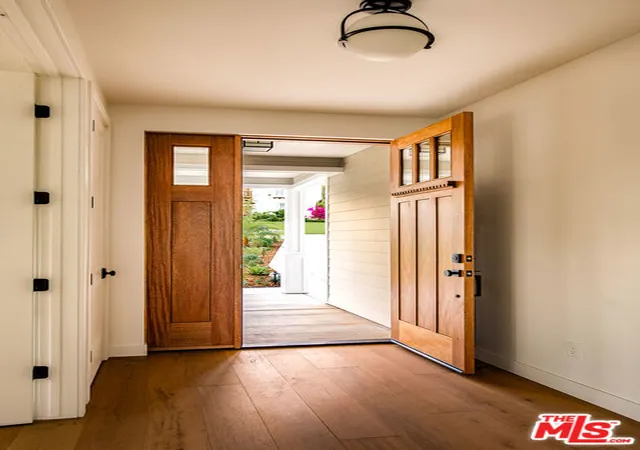 Photo 3 of Single family home for sale at 924 E Poppyfields Dr, Altadena, CA 91001 | MLS# 26857023 | Listing updated on 2026-10-06