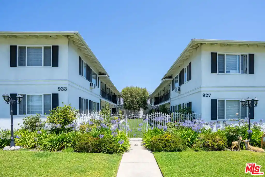 Listing Photo 1 - Condo for sale in 921 W Huntington Dr located at 921 W Huntington Dr, Arcadia, CA 91007 - Unit 921 W Huntington Dr