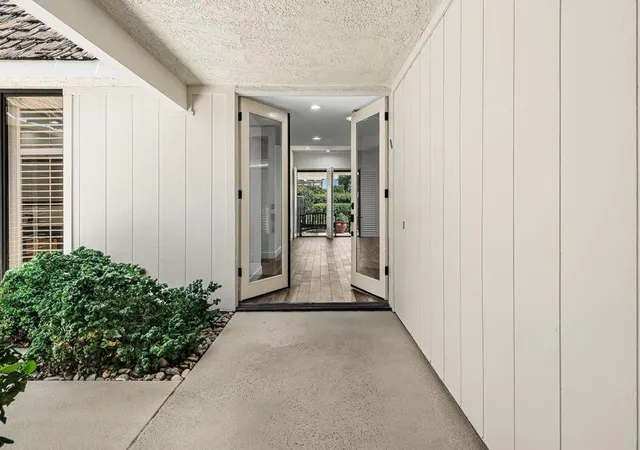 Photo 4 of Single family home for sale at 34 Duke Dr, Rancho Mirage, CA 92270 | MLS# 219150092PS | Listing updated on 2026-09-09