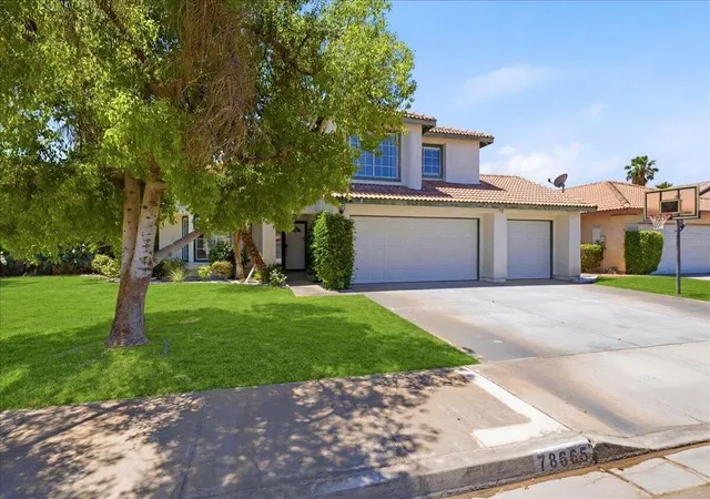 Photo 3 of Single family home for sale at 78665 Bradford Cir, La Quinta, CA 92253 | MLS# 219150093PS | Listing updated on 2026-10-02