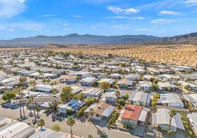 3rd image of 69546 Parkside Dr, Desert Hot Springs, CA 92241 | MLS# 219150094DA