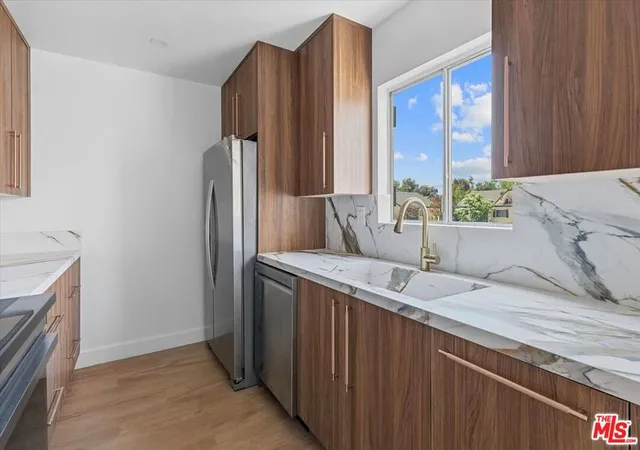 Photo 3 of Condo for sale at 25746 Player Dr #Q4, Santa Clarita, CA 91355 | MLS# 26857751 | Listing updated on 2026-10-06