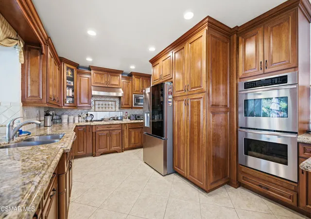 Photo 4 of Single family home for sale at 410 Sinaloa Rd, Simi Valley, CA 93065 | MLS# 226003241 | Listing updated on 2026-09-24