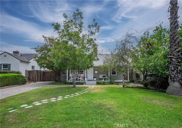 Photo 1 of Single family home for sale at 5938 Simpson Ave, Valley Village, CA 91607 | MLS# SR26149538 | Listing updated on 2026-09-29