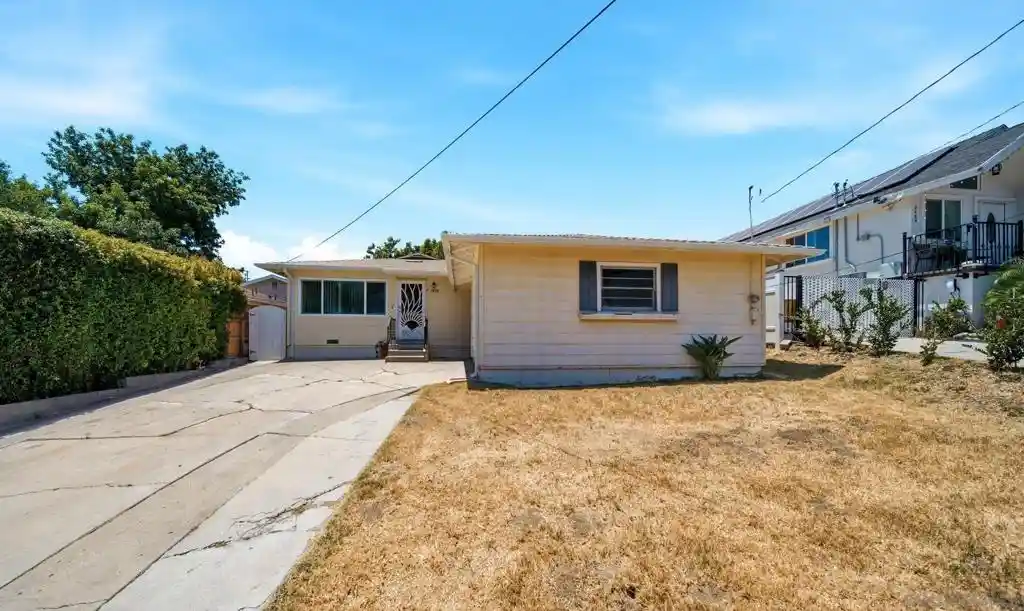 Photo 1 of Sale Pending at 2656 Grange St, Lemon Grove, CA 91945 | MLS# 260016771SD | Listing updated on 2026-07-14