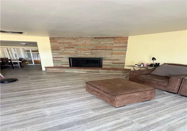 3rd image of 44423 3Rd E, Lancaster, CA 93535 | MLS# SR26148306
