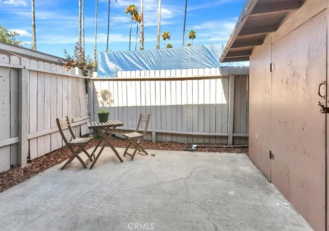2nd image of 674 W Main St, Tustin, CA 92780