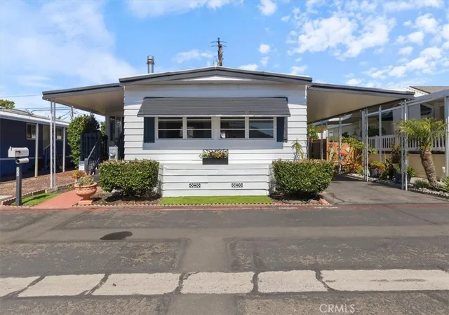 2nd image of 16444 Bolsa Chica #26, Huntington Beach, CA 92649 | MLS# IG26149765