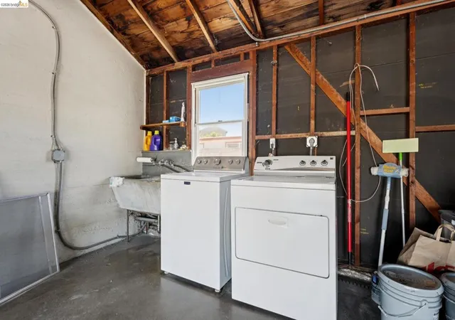 Homes for sale in San Leandro, CA | 15162 Inverness St, San Leandro, CA 94579 | MLS# 41141067
