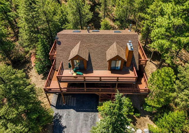 Homes for sale in Pine Mountain Club, CA | 2027 Ivory Ln, Pine Mountain Club, CA 93222 | MLS# SR26143370