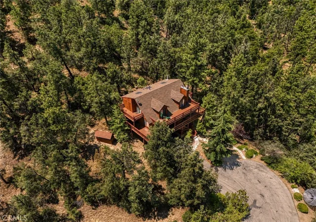 Homes for sale in Pine Mountain Club, CA | 2027 Ivory Ln, Pine Mountain Club, CA 93222 | MLS# SR26143370