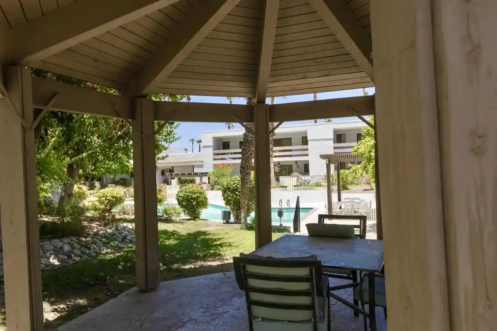 Listing Photo 30 - Condo for sale in 5301 E Waverly Dr located at 5301 E Waverly Dr, Palm Springs, CA 92264 - Unit #222