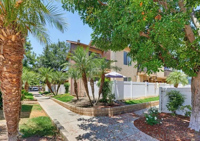 5th image of 12710 Laurel St, Lakeside, CA 92040