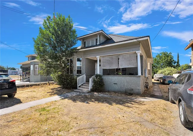 Photo 3 of Sale Pending at 1076 West 5th St, San Bernardino, CA 92411 | MLS# IV26150011 | Listing updated on 2026-09-25