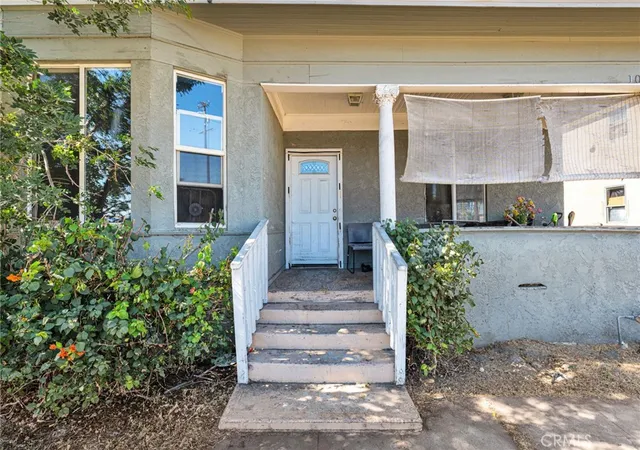 Photo 3 of Sale Pending at 1076 West 5th St, San Bernardino, CA 92411 | MLS# IV26150011 | Listing updated on 2026-09-25