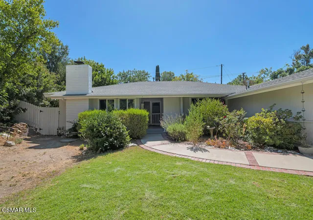 Photo 3 of Single family home for sale at 1060 Colby Cir, Thousand Oaks, CA 91362 | MLS# 226003244 | Listing updated on 2026-09-01