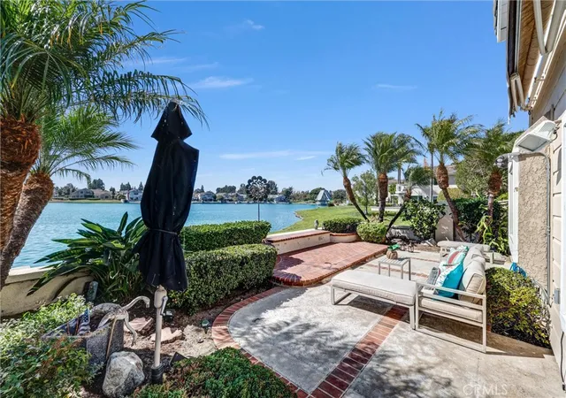 Photo 3 of Townhouse for sale at 70 Fairlake, Irvine, CA 92614 | MLS# OC26131454 | Listing updated on 2026-09-29