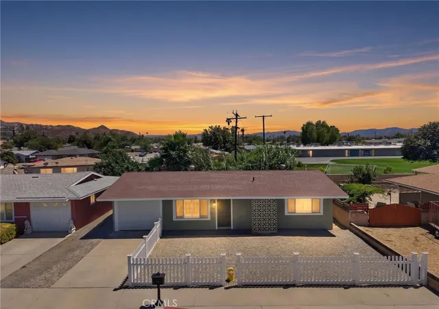 Homes for sale in Hemet, CA | 291 Mary, Hemet, CA 92543 | MLS# SW26150081