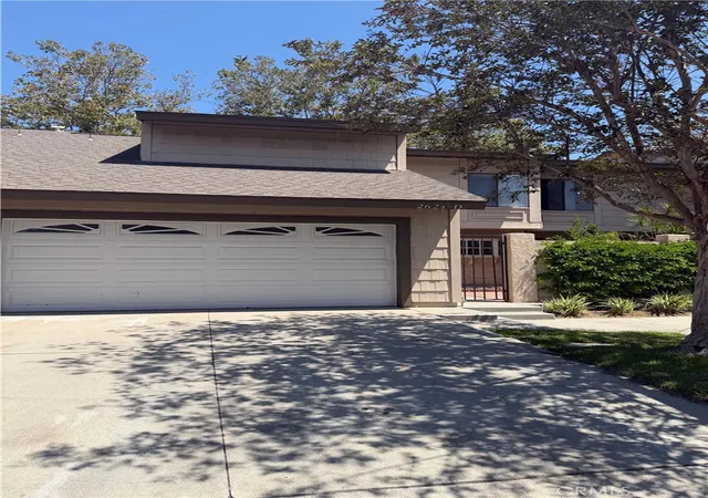 1st image of 2624 N Tustin Ave #D, Santa Ana, CA 92705 | MLS# PW26150116