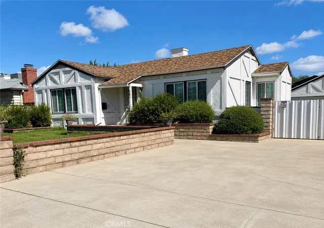 Photo 1 of Single family home for sale at 7662 Paso Robles Ave, Van Nuys, CA 91406 | MLS# GD26149817 | Listing updated on 2026-10-02