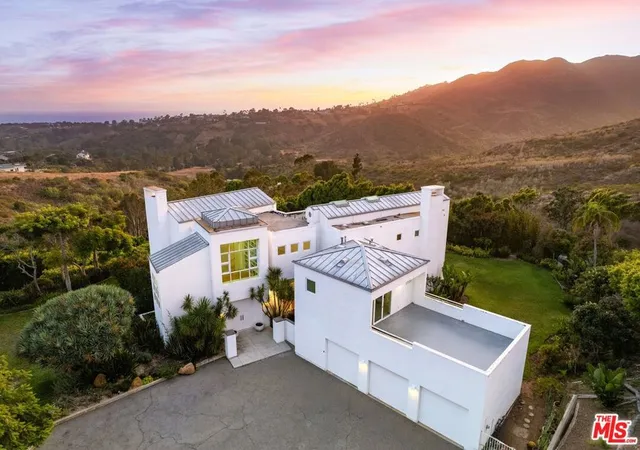 Photo 1 of Single family home for sale at 6081 Cavalleri Rd, Malibu, CA 90265 | MLS# 26857971 | Listing updated on 2026-09-16