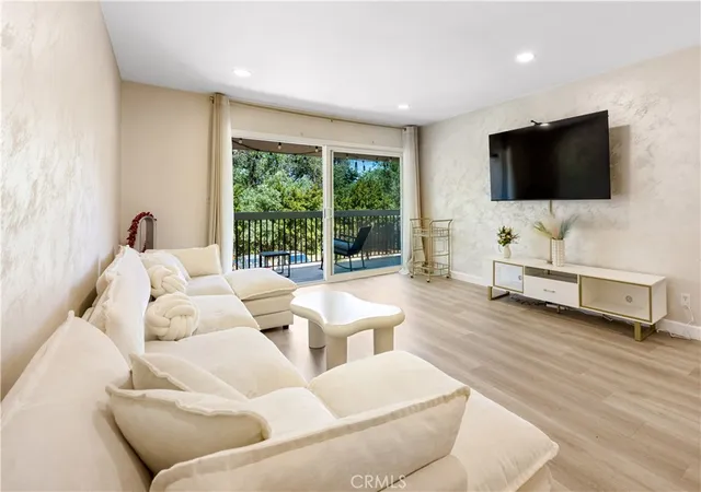 3rd image of 5514 Armitos, Goleta, CA 93117