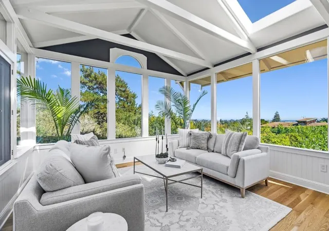 Photo 2 of Single family home for sale at 31 South Cir Dr, Santa Cruz, CA 95060 | MLS# ML82052231 | Listing updated on 2026-10-12